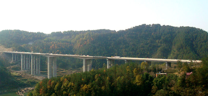安徽六武高速公路（白水河大桥）